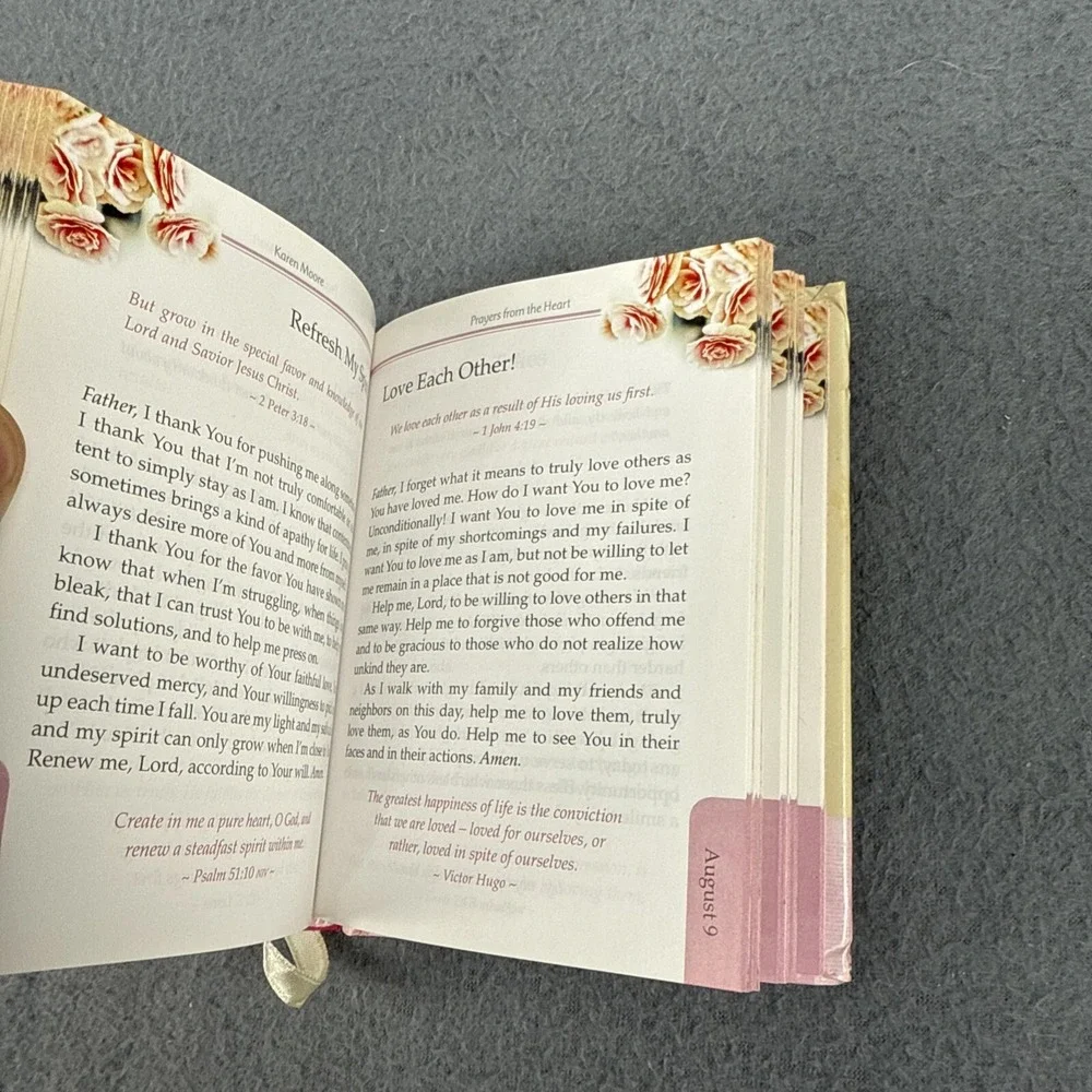 Prayers from the Heart by Moore Karen One-minute Devotions 366 Prayers For Women